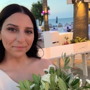 Meet your Posher, Alexandra